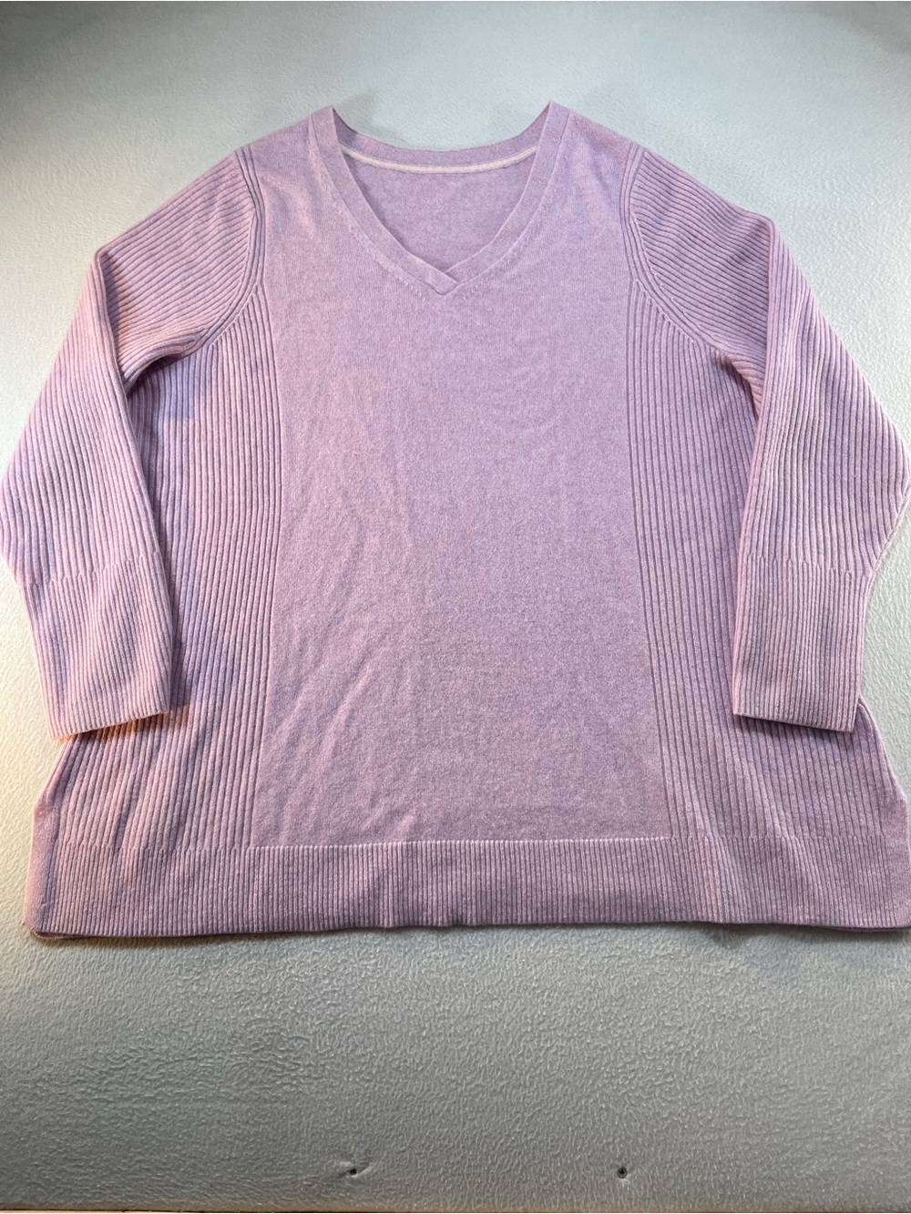 Women’s 100% Cashmere V Neck Sweater